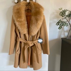 Vintage 1960s/70s Wrap Coat with Exaggerated Faux Fur Collar EUC 10